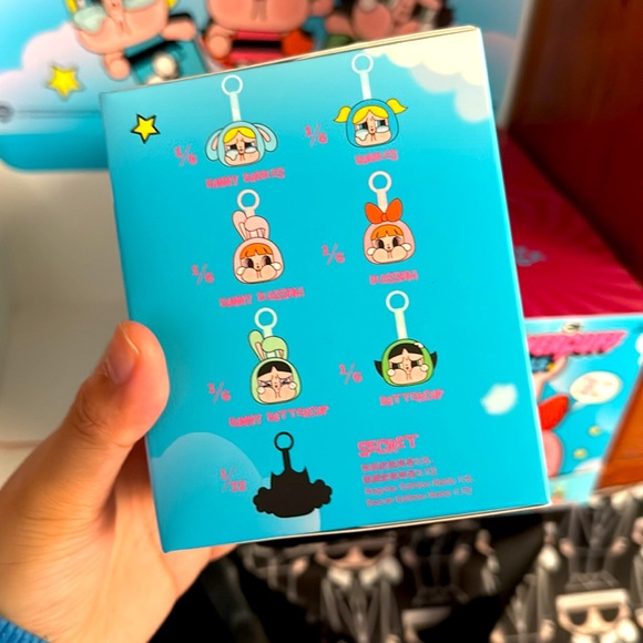 POPMART POWERPUFF GIRLS X CRYBABY PENDANT - Picture 4 of 4